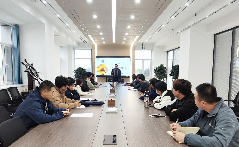 以文润心,以制规行—— 传祁甘味乳业开展新员工入职专项培训